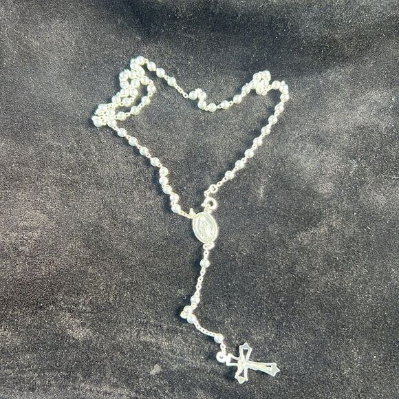 New, 18 in Italian Sterling Silver 925 cross Rosary - Picture 4 of 7
